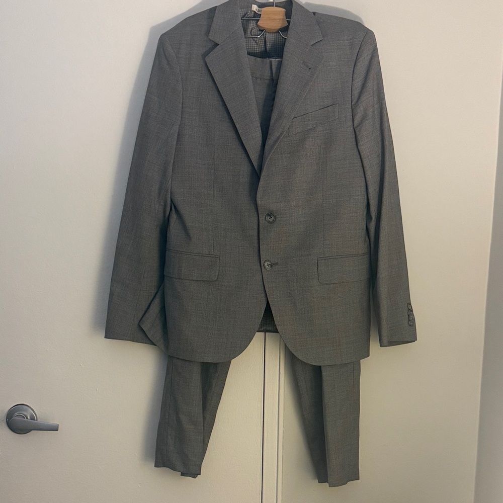 Joseph Abboud Men’s Grey Suit